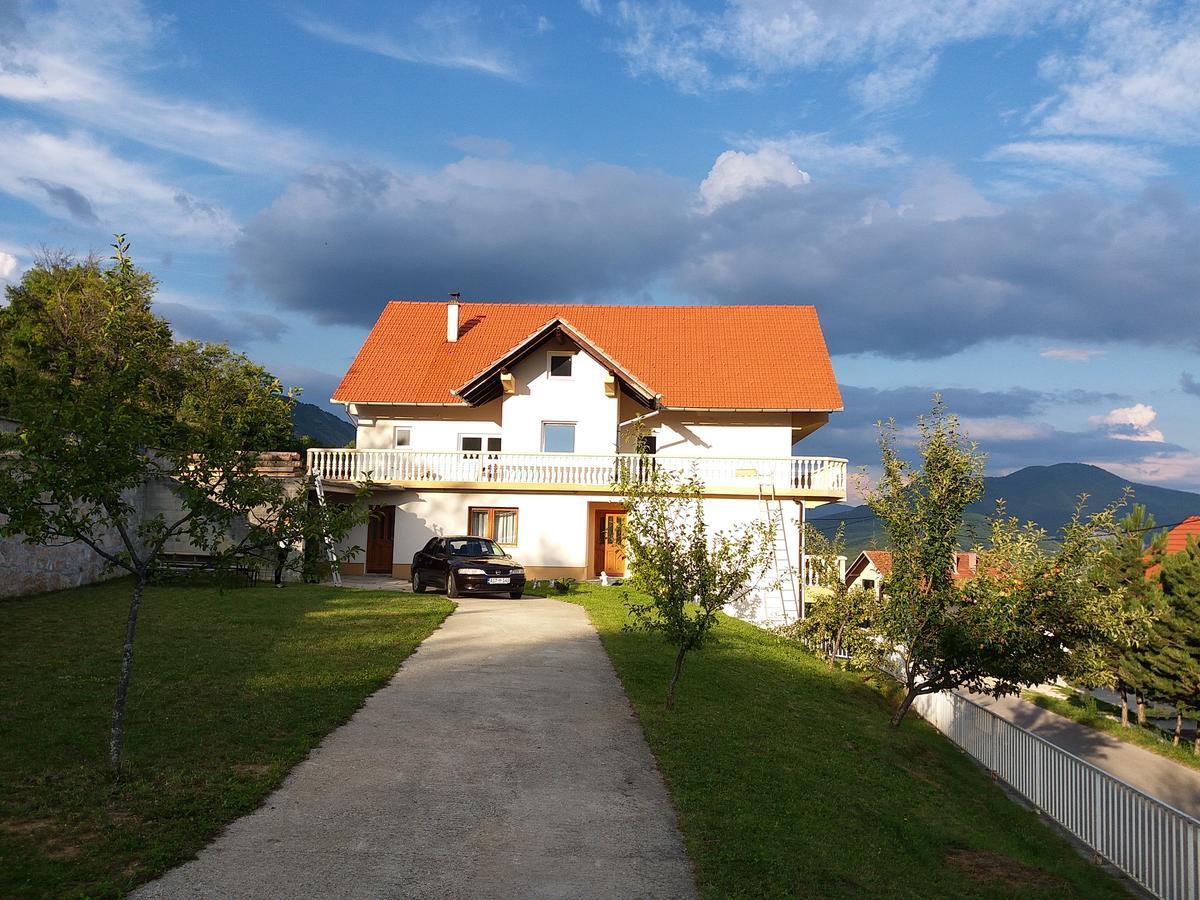 Kuca Za Odmor Sarcevic Apartment Prozor ภายนอก รูปภาพ