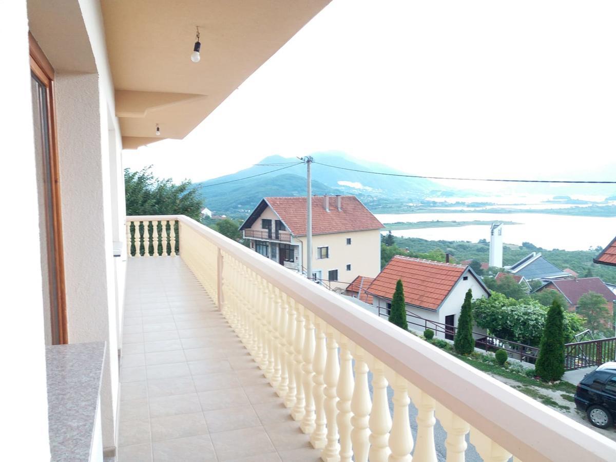 Kuca Za Odmor Sarcevic Apartment Prozor ภายนอก รูปภาพ