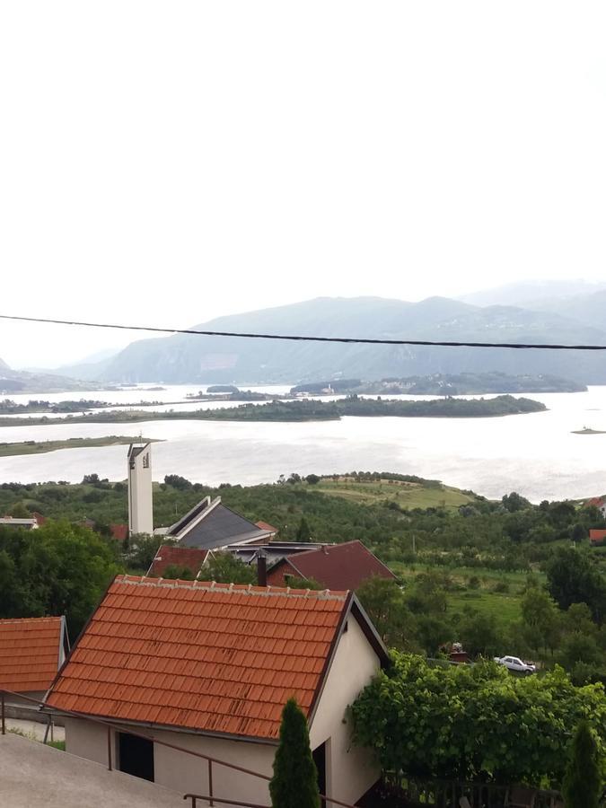 Kuca Za Odmor Sarcevic Apartment Prozor ภายนอก รูปภาพ