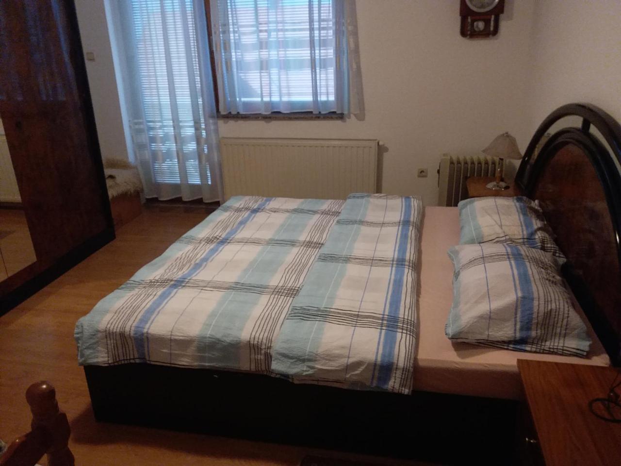Kuca Za Odmor Sarcevic Apartment Prozor ภายนอก รูปภาพ
