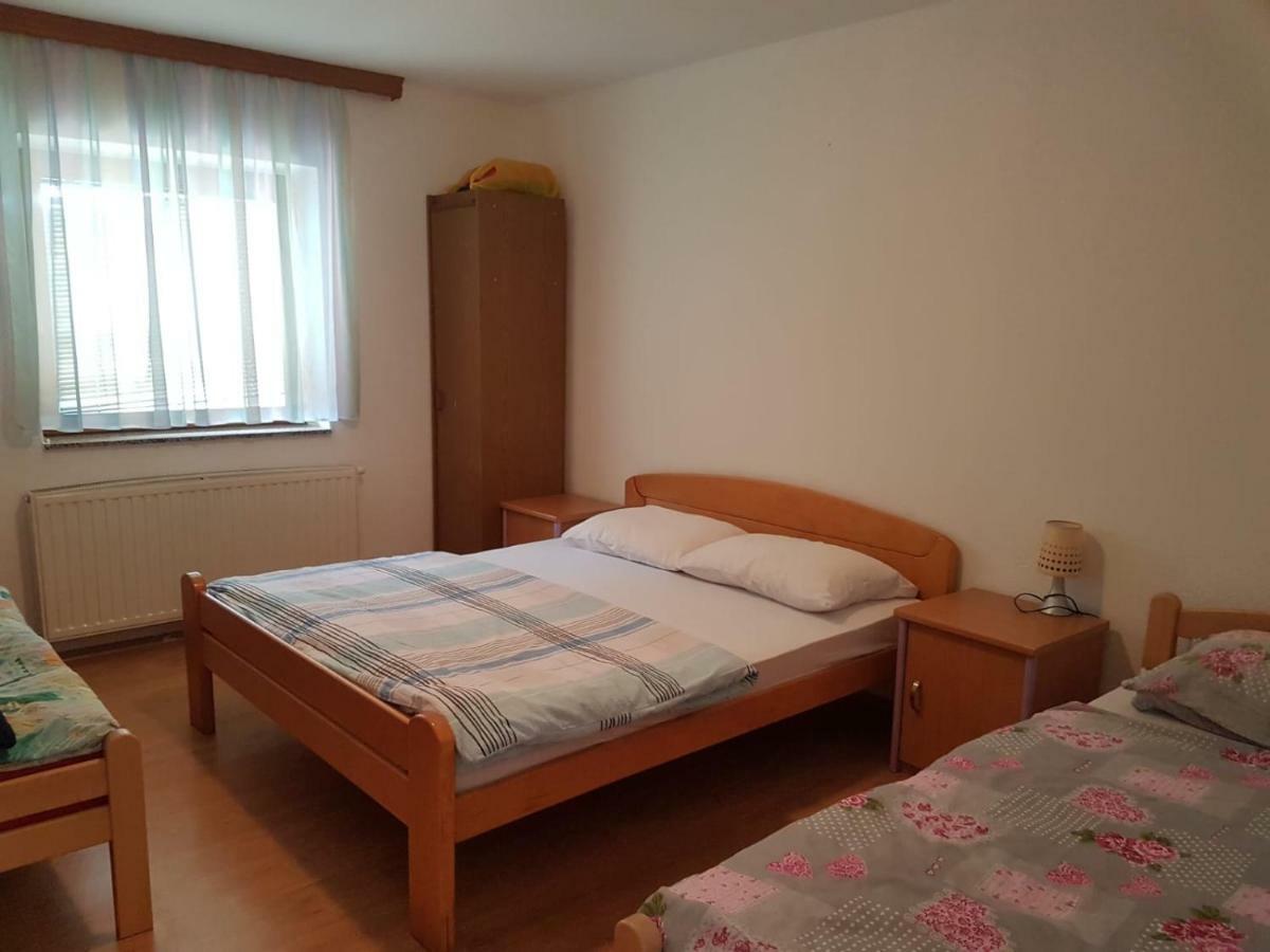 Kuca Za Odmor Sarcevic Apartment Prozor ภายนอก รูปภาพ